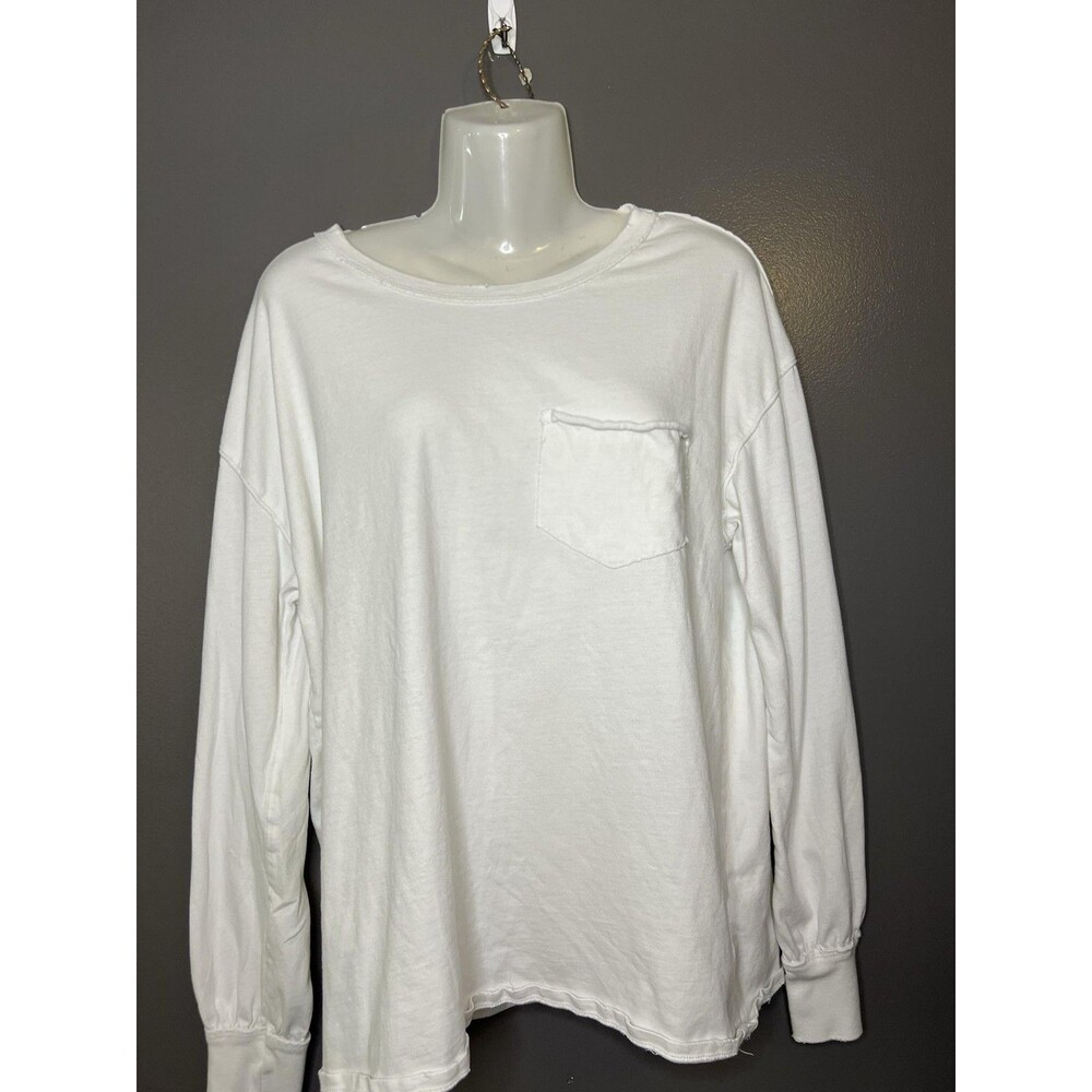 We The Free Shirt Womens XS White Scoop Neck Long Sleeve Pocket Raw Hem Top - Picture 2 of 8